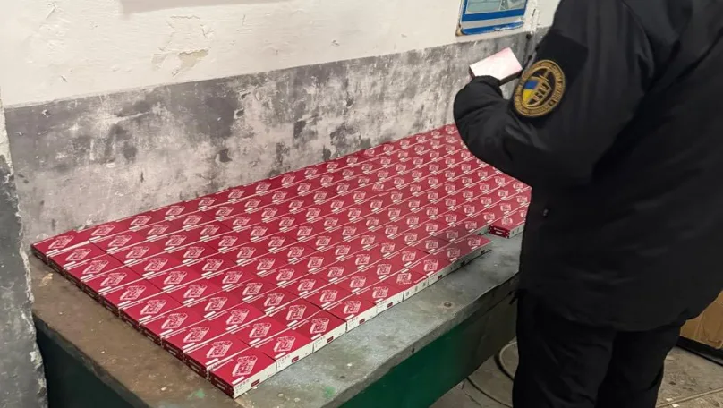 На Львівщині митники вилучили комп’ютерну техніку на 1,35 млн грн у водійки Citroёn