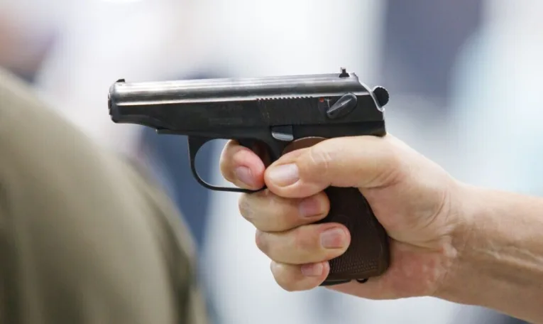 У Львові військовий зі зброєю зупинив авто ТЦК і силою звільнив брата