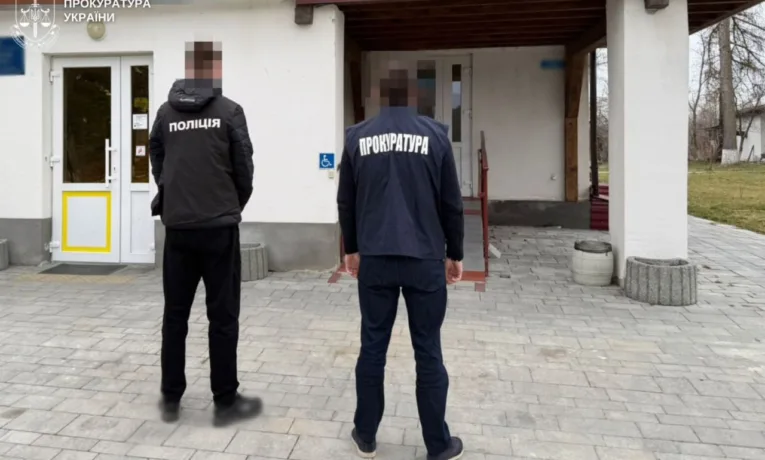 На Львівщині тривають обшуки у лікарнях через підозри в розтраті бюджетних коштів