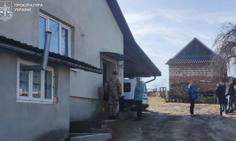 У Стрийському районі чоловік викрав понад 1 млн грн із будинку родичів: його затримали