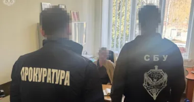 На Львівщині викрили медпрацівників, які вимагали 3 000 доларів за III групу інвалідності