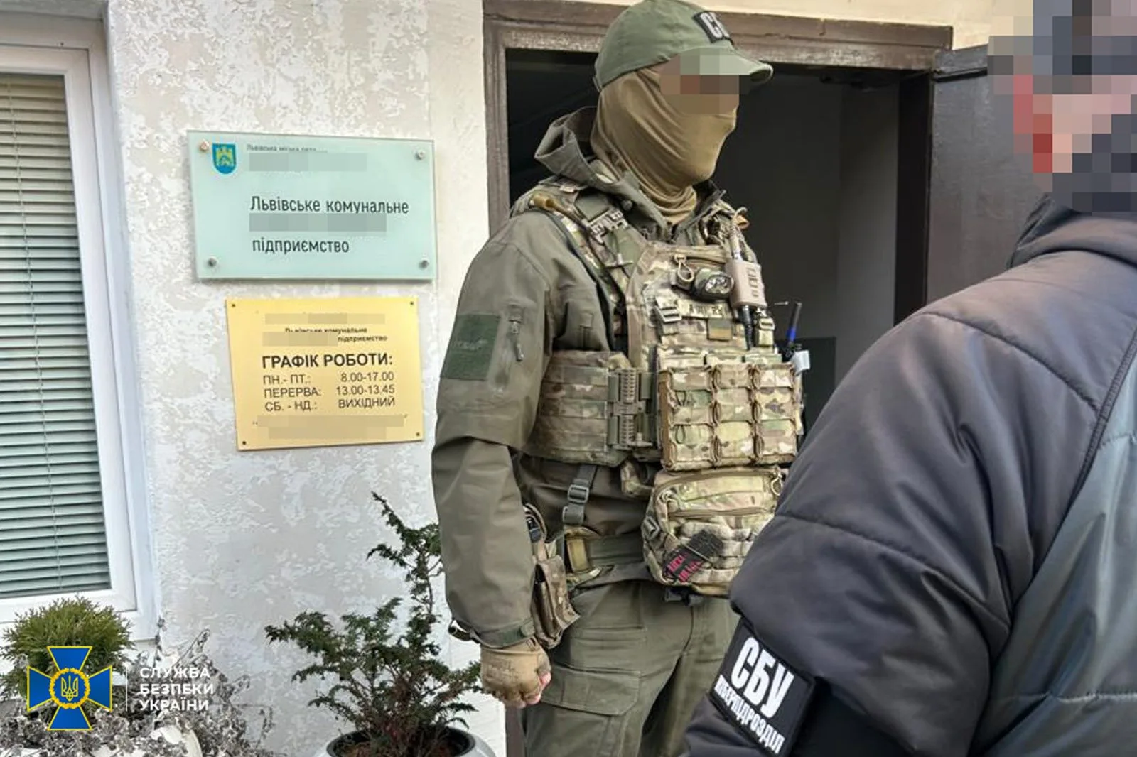 СБУ викрила у Львові схему «бронювання» ухилянтів через фіктивне працевлаштування: подробиці обшуків