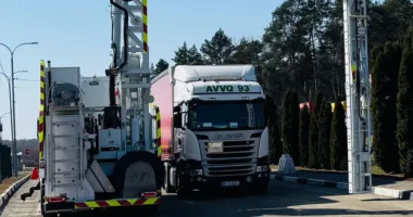 У пунктах пропуску на кордоні із Польщею тестують сканери із штучним інтелектом