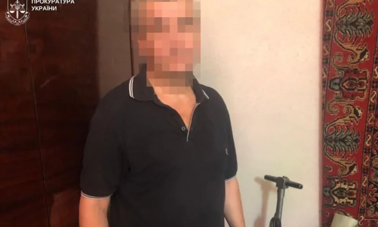 У Львові засудили чоловіка, який підробив паспорт, щоб продати чужий будинок