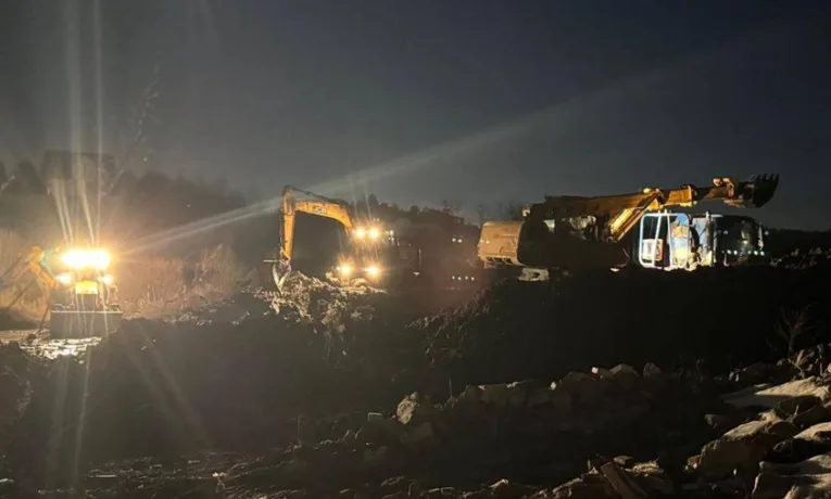 Фахівці “Львівводоканалу” ліквідували порив у Домажирі: коли містяни отримають воду