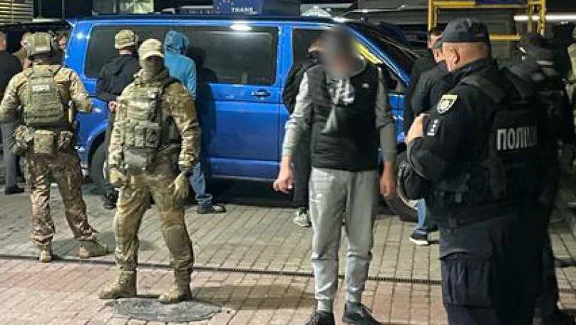 У Львівській області суд засудив двох чоловіків до 8 років ув’язнення за вимагання та викрадення людини
