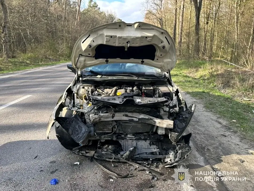П’ятеро постраждалих унаслідок автотрощі на Львівщині: діти в лікарні