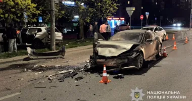 У Львові внаслідок ДТП травмовано чотирьох пасажирів, серед них — троє дітей