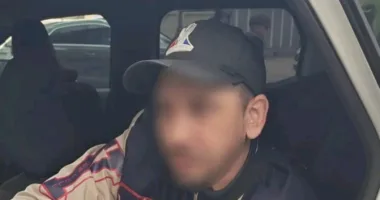 У Львові чоловік погрожував ножем продавчині через пачку кави Jacobs