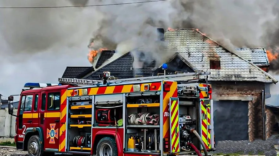 У Лапаївці на Львівщині горів котеджний будинок