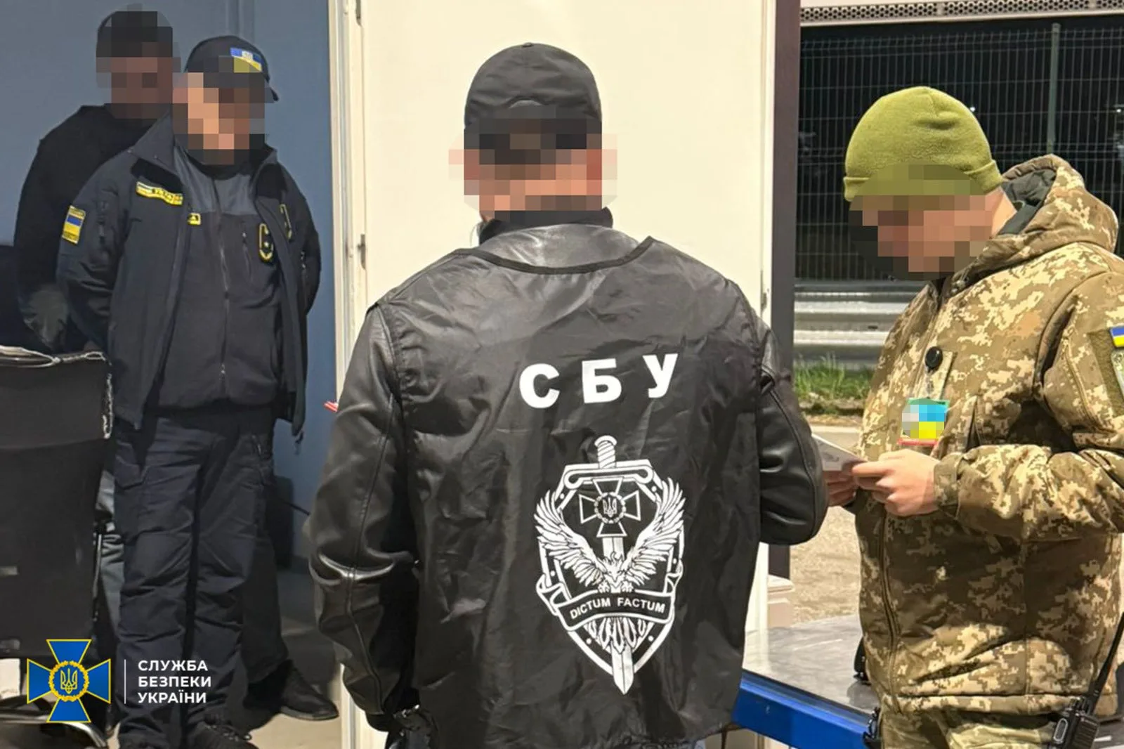 На Львівщині затримали інспектора митниці за хабарництво при ввезенні валюти