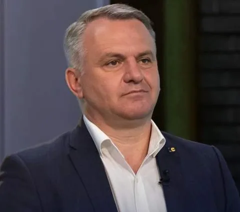 Львівський нардеп Олег Синютка задекларував нову нерухомість дружини у Івано-Франківську