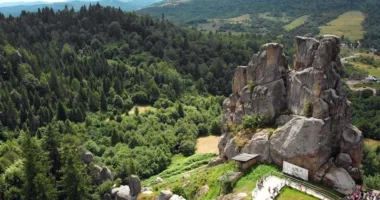 У «Тустані» створили віртуальний тур довкола скель