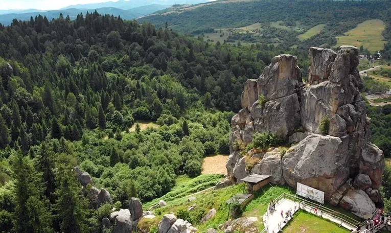 У «Тустані» створили віртуальний тур довкола скель