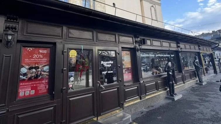 Верховний Суд скасував заборону на демонтаж літніх майданчиків ресторанів у центрі Львова