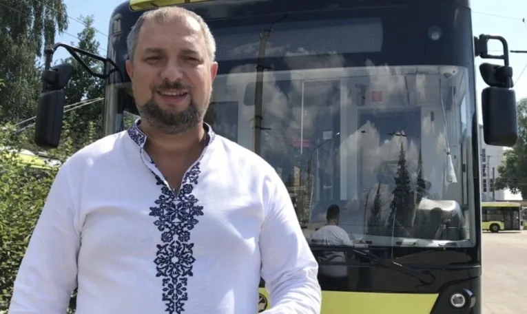 Ексдиректора «Львівелектротрансу» звільнили від відповідальності у справі про збитки на майже мільйон гривень