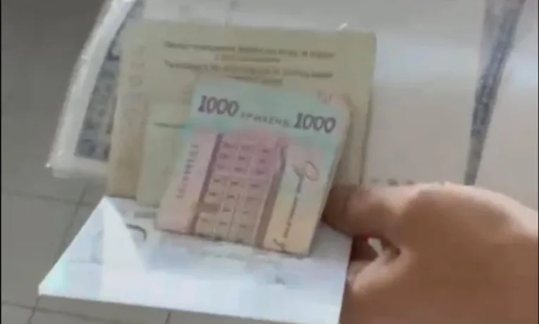 Перевізник намагався підкупити працівницю львівської митниці за 1500 грн