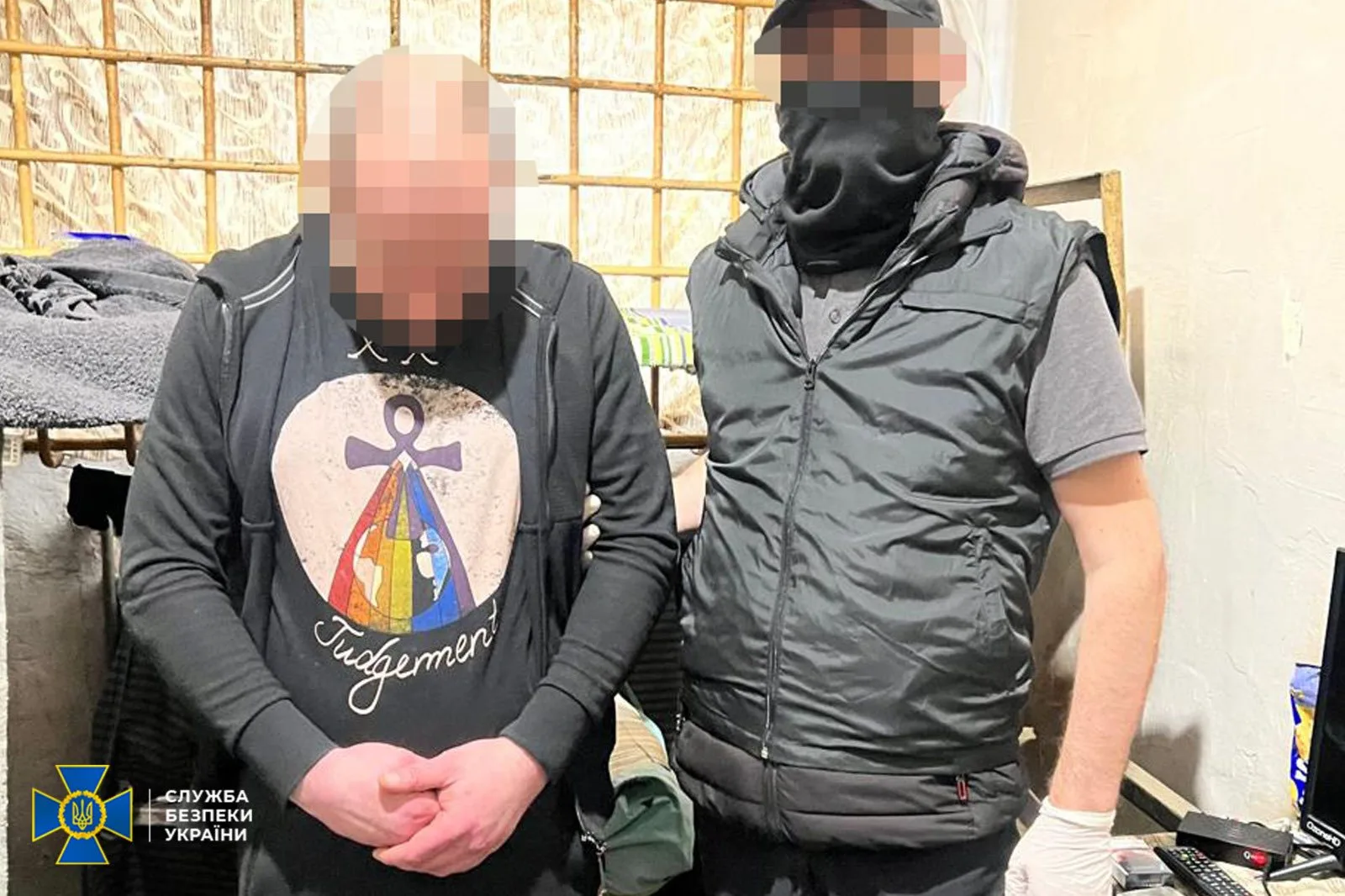 СБУ та Нацполіція викрили канал збуту бойової зброї та вибухівки: організатор керував схемою з колонії