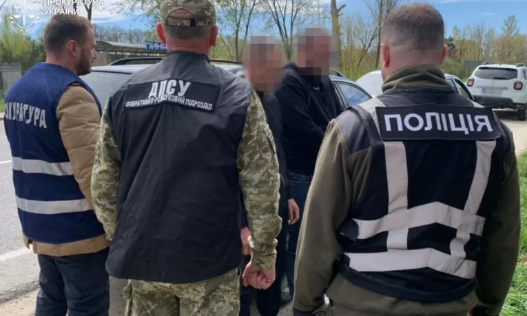 На Львівщині викрили канал незаконного переправлення військовозобов’язаних за 8 тис. доларів