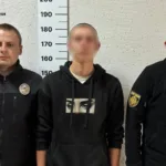 На Львівщині 20-річний хлопець вкрав з картки односельця майже 2000 доларів