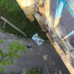 У львівському парку «Погулянка» чоловік впав з мосту і загинув