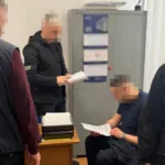 На Львівщині митника підозрюють у пропуску контрабанди на майже 7 млн грн