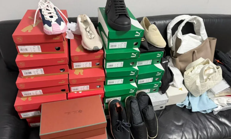 Львівські митники виявили партії незадекларованих брендових товарів майже на 1 млн грн