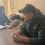 На Стрийщині судитимуть чоловіка за збут канабісу та зберігання зброї