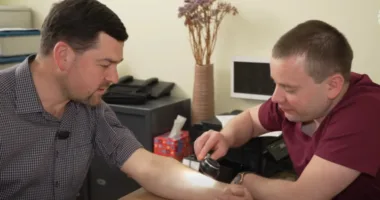 Львівські онкохірурги провели чотири операції пацієнту з агресивною формою меланоми