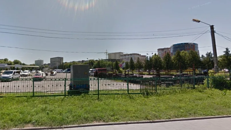 У Львівській міській раді готують поділ землі під паркінгом біля парку 700-річчя