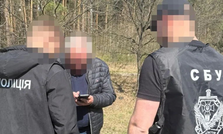 На Львівщині викрили посадовця військової частини, якого підозрюють у схемі вимагання грошей за “бойові” виплати