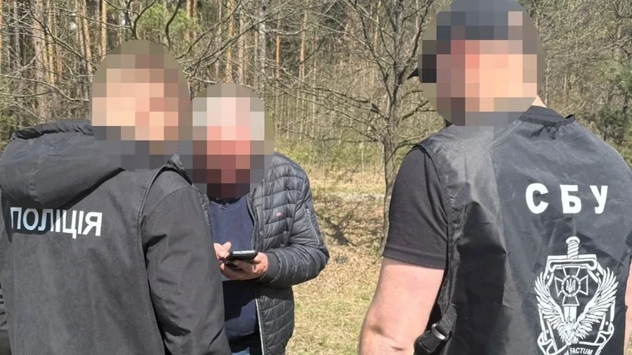 На Львівщині викрили посадовця військової частини, якого підозрюють у схемі вимагання грошей за “бойові” виплати