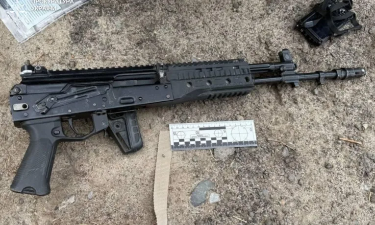 На Львівщині затримали чоловіка з автоматом Калашникова та набоями