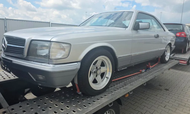 Львівські викрили спробу ввезення колекційного Mercedes як «гуманітарної допомоги» для Нацгвардії