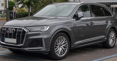 Керівницю благодійного фонду оштрафували за спробу ввезти Audi Q7 під виглядом гуманітарної допомоги