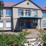 Директора будівельної компанії засудили за підробку документів під час реконструкції навчального комплексу на Львівщині