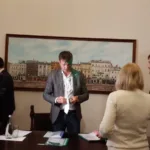 Скандальний «активіст» Спринський уник покарання за облиття фарбою посадовців ЛМР