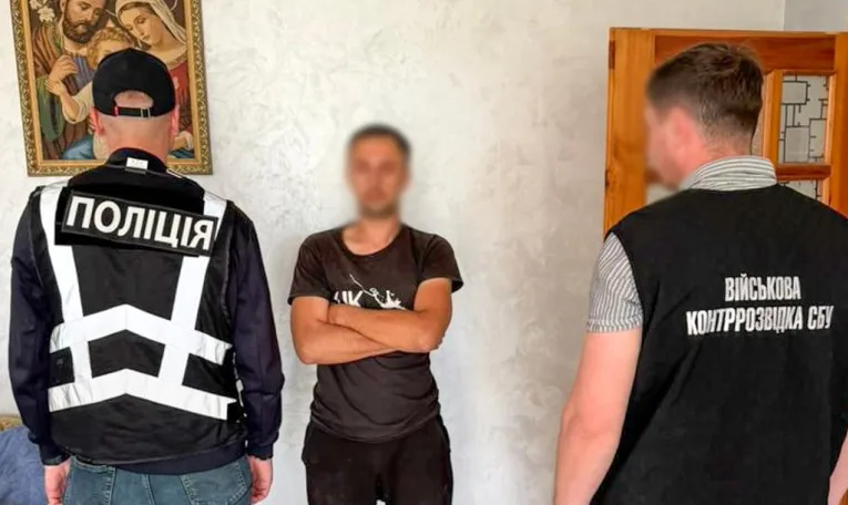 На Львівщині викрили двох військових, які намагалися демобілізуватися за підробленими документами