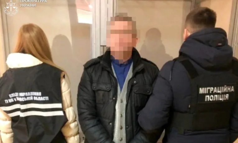 У Львові засудили диякона, який роками ґвалтував малолітню доньку: суд призначив 15 років ув’язнення