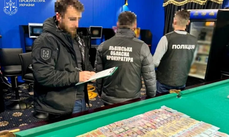 На Львівщині судитимуть учасників злочинної групи, які організували нелегальні казино