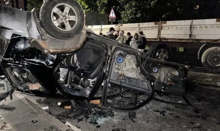 На Сихові у Львові перекинули автомобіль ТЦК: поліція встановлює учасників інциденту