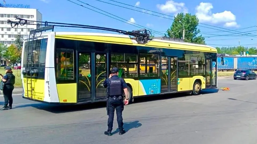 У Львові водій тролейбуса виявив гранату на вулиці Зеленій