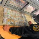 На кордоні з Польщею митники вилучили майже 8 кг срібних прикрас, захованих у Mercedes Sprinter