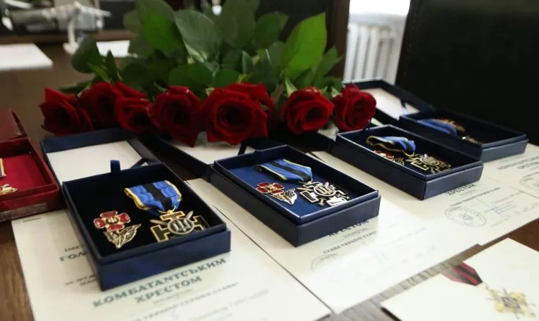 На Львівщині родинам загиблих і зниклих безвісти захисників передали державні нагороди