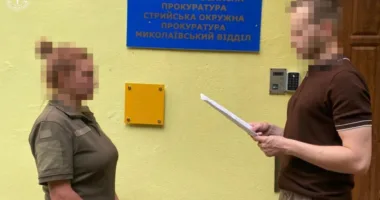 На Львівщині судитимуть жінку, яка викрала понад 160 тисяч гривень з картки військового