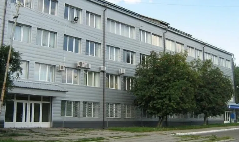 У Львові експрацівники протезного заводу через суд відсудили майже 380 тисяч гривень