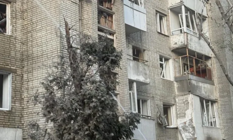 Росія завдала ракетного удару по Львову: зруйновано житловий будинок, щонайменше 15 постраждалих