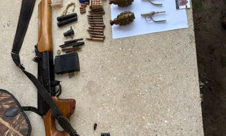 На Львівщині судитимуть чоловіка, який вчиняв домашнє насильство та незаконно зберігав гранати й зброю