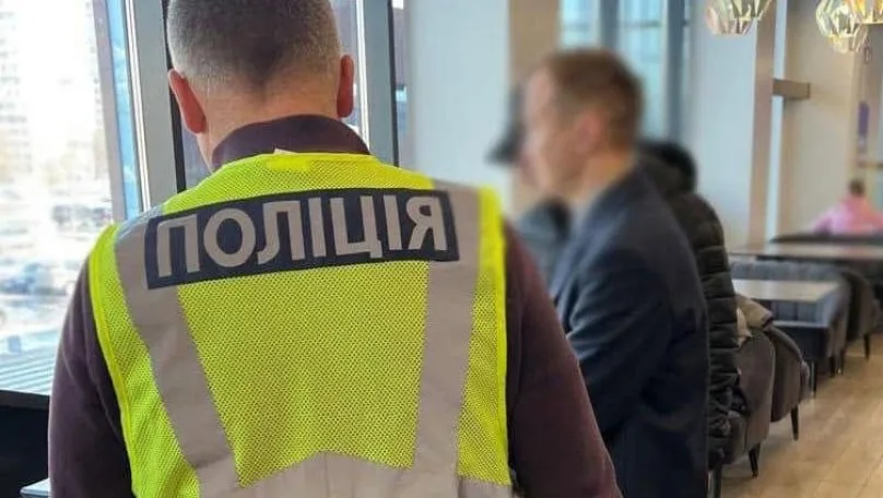 Вимагав $25 тисяч за виключення з військового обліку: адвокат зі Львова задонатив 600 тис. грн ЗСУ