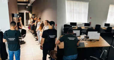 Майже $2 млн, Porsche та Rolex: на Львівщині викрили мережу шахрайських кол-центрів